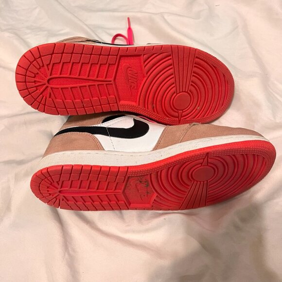 Nike Air Jordan 1 Mid SE 'Crimson Tint' - 6.5Y / 6.5M / 8W / EU39 - Picture 7 of 8